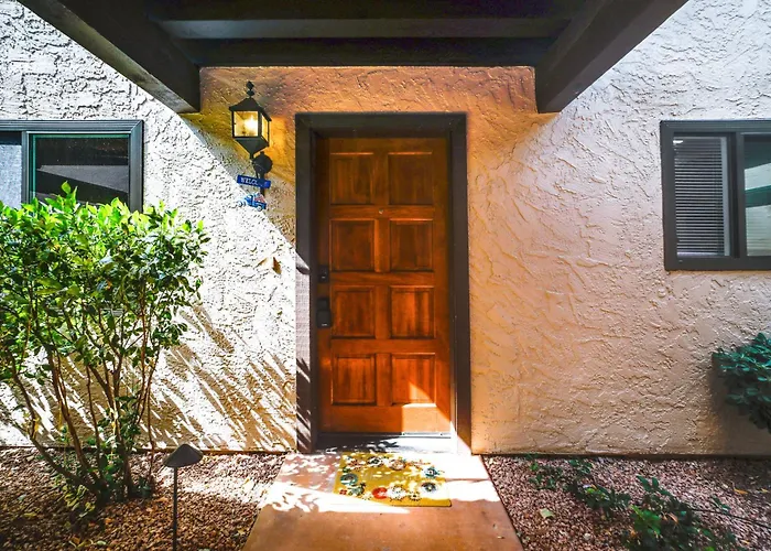 Garden-view Oasis With Pool And Hot Tub Access!